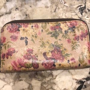 Patricia Nash floral wallet